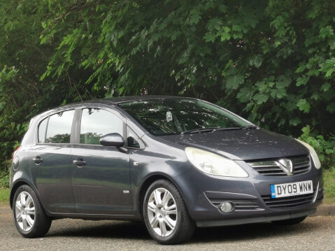 Vauxhall Corsa DESIGN 16V TWINPORT 1