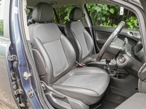 Vauxhall Corsa DESIGN 16V TWINPORT 13