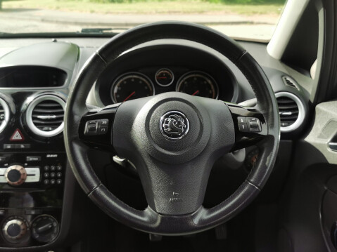Vauxhall Corsa DESIGN 16V TWINPORT 14