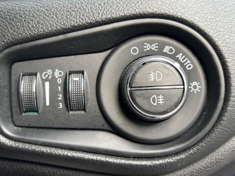 Jeep Renegade LIMITED 26