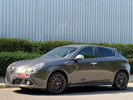 Alfa Romeo Giulietta JTDM-2 SPORTIVA NAV TCT