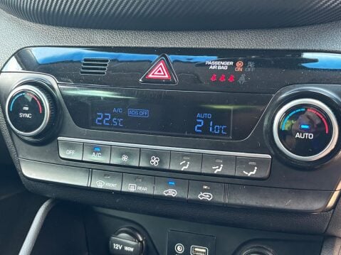 Hyundai TUCSON T-GDI SE NAV 19