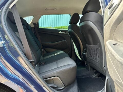 Hyundai TUCSON T-GDI SE NAV 23