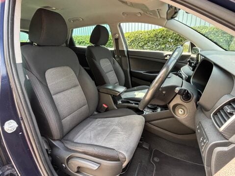 Hyundai TUCSON T-GDI SE NAV 12
