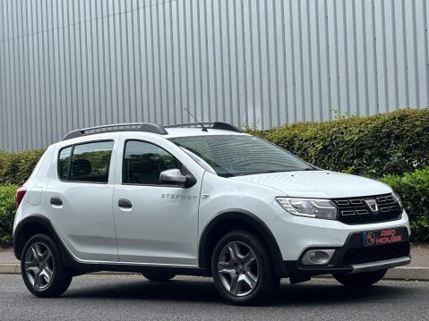 Dacia Sandero Stepway ESSENTIAL TCE 1