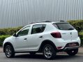 Dacia Sandero Stepway ESSENTIAL TCE 8
