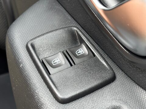 Dacia Sandero Stepway ESSENTIAL TCE 19