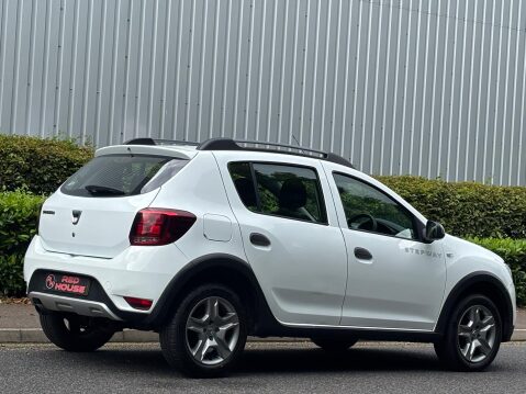 Dacia Sandero Stepway ESSENTIAL TCE 6