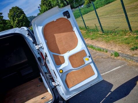 Ford Transit Connect 1.5 220 EcoBlue Leader L1 Euro 6 (s/s) 5dr 23