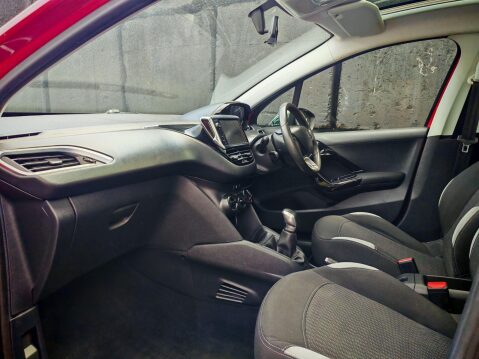 Peugeot 208 1.2 VTi PureTech Style Euro 6 5dr 5