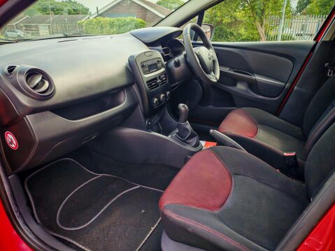 Renault Clio 1.5 dCi Expression + Euro 5 (s/s) 5dr 3
