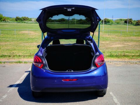 Peugeot 208 1.2 PureTech Allure Euro 6 5dr 16