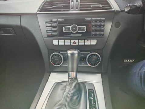 Mercedes-Benz C Class 2.1 C220 CDI BlueEfficiency AMG Sport G-Tronic+ Euro 5 (s/s) 2dr 9