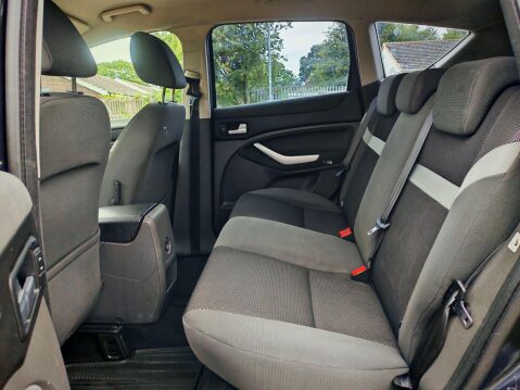 Ford Kuga 2.0 TDCi Zetec 2WD Euro 4 5dr 4
