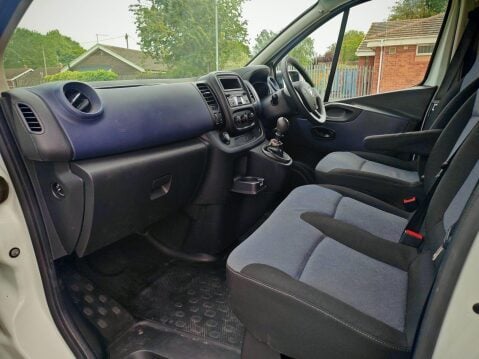 Vauxhall Vivaro 1.6 CDTi 2900 ecoFLEX L1 H1 Euro 5 (s/s) 5dr 3
