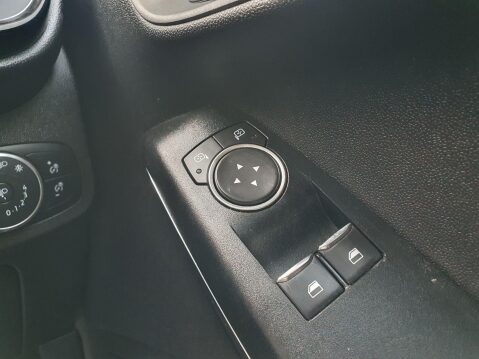 Ford Fiesta 1.1 Ti-VCT Zetec Euro 6 (s/s) 5dr 27