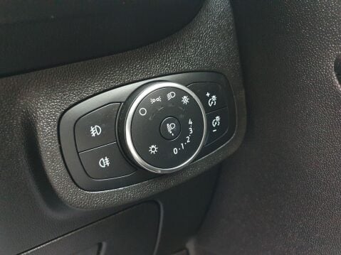 Ford Fiesta 1.1 Ti-VCT Zetec Euro 6 (s/s) 5dr 19