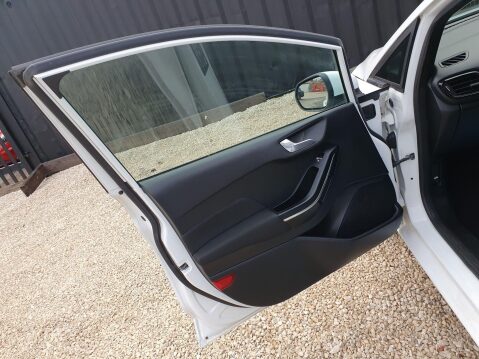Ford Fiesta 1.1 Ti-VCT Zetec Euro 6 (s/s) 5dr 18
