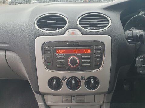 Ford Focus 1.8 Zetec 5dr 22