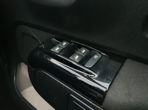 Citroen C3 1.2 PureTech Flair Euro 6 5dr 12