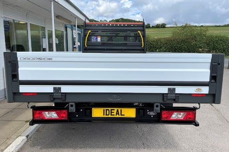 Ford Transit 350 Drw L4 170 ps Dropside Truck - Air Con / Tow Axle 11
