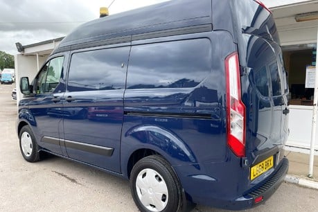 Ford Transit Custom 320 Trend L1 H2 130 ps with Air Con & Rear Camera 6
