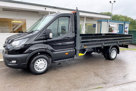 Ford Transit 350 Drw L4 170 ps Dropside Truck - Air Con / Tow Axle 1