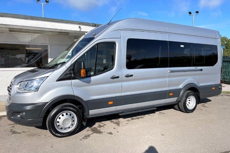 Ford Transit 460 Trend L4 H3 Bus 17 Seater 1