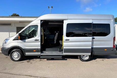 Ford Transit 460 Trend L4 H3 Bus 17 Seater 9