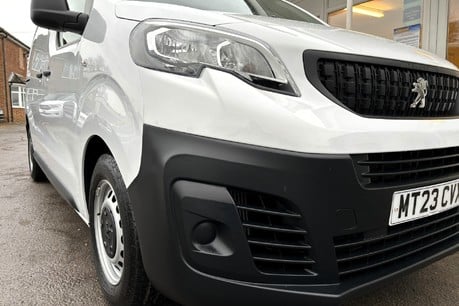 Peugeot Expert BlueHDi Professional Premium Plus L1 25