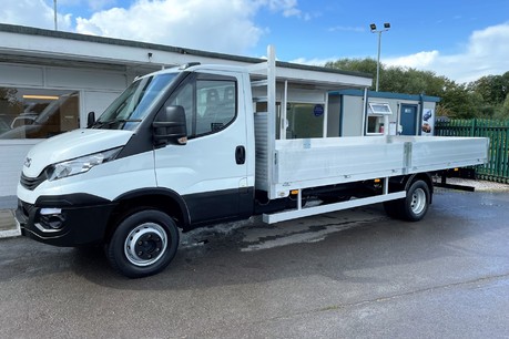 Iveco Daily 72C18 4700wb Dropside Truck - with Air Con 1
