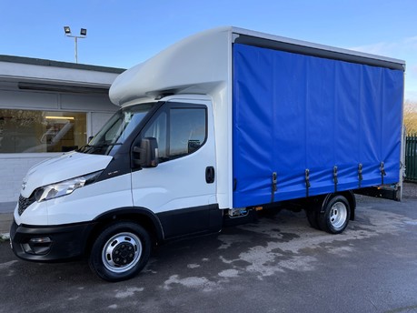 Iveco Daily 35C18HB Business Curtain Side Truck with Tail Lift