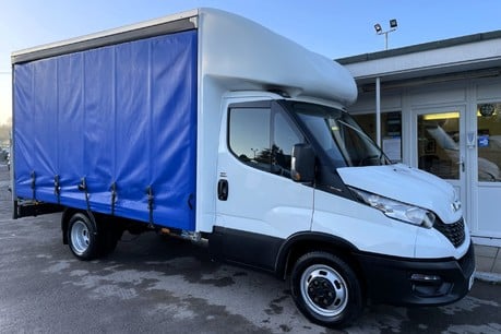 Iveco Daily 35C18HB Business Curtain Side Truck with Tail Lift 5