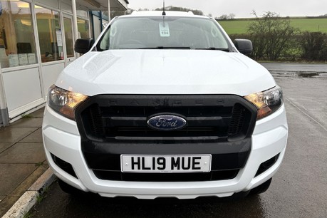 Ford Ranger XL 4x4 160 ps Double Cab Tdci - with Air Con & Canopy 10