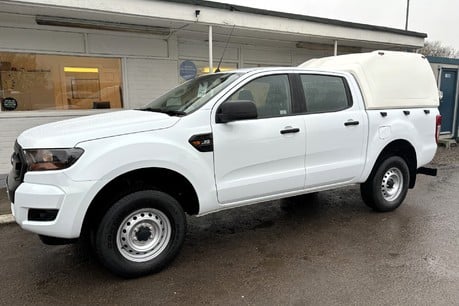 Ford Ranger XL 4x4 160 ps Double Cab Tdci - with Air Con & Canopy 1