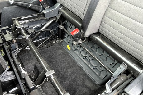 Ford Tourneo Custom 320 L2 Titanium 130ps 9 Seater - Rear Camera 18