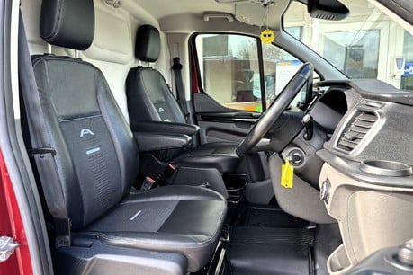 Ford Transit Custom 300 L1 Active 130 ps Panel Van with Sat Nav 30