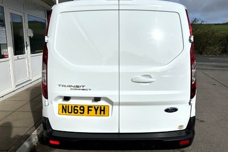 Ford Transit Connect 200 L1 Limited 120 ps Crew Van Conversion 12