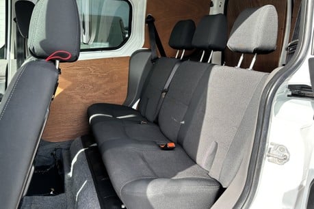 Ford Transit Connect 200 L1 Limited 120 ps Crew Van Conversion 18