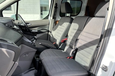 Ford Transit Connect 200 L1 Limited 120 ps Crew Van Conversion 29