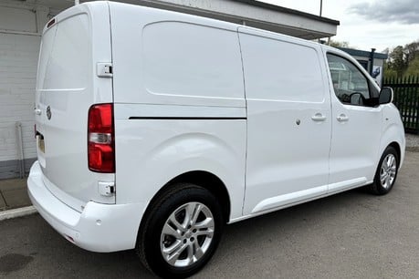 Vauxhall Vivaro L1H1 3100 180 ps Elite Panel Van - Automatic 3
