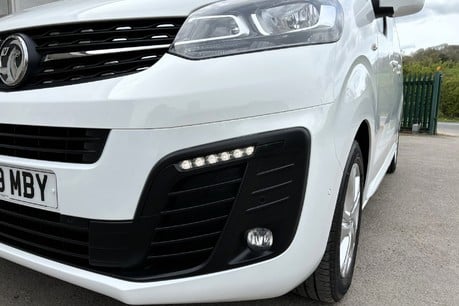 Vauxhall Vivaro L1H1 3100 180 ps Elite Panel Van - Automatic 26