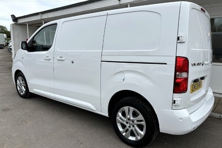 Vauxhall Vivaro L1H1 3100 180 ps Elite Panel Van - Automatic 6