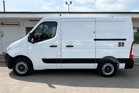 Vauxhall Movano L1H1 F3500 with Ionic Zero 0PPB Reach & Wash System 8
