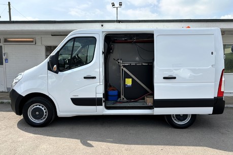 Vauxhall Movano L1H1 F3500 with Ionic Zero 0PPB Reach & Wash System 9