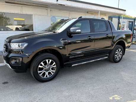 Ford Ranger Wildtrak 213 ps 4x4 Auto 4WD with Roller Shutter