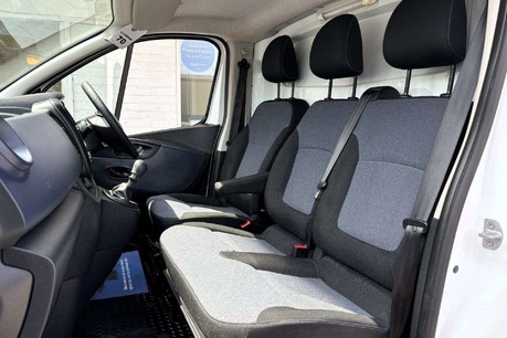 Vauxhall Vivaro 2900 CDTi Panel Van - Ex BT - Twin Side Doors 29