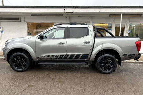 Nissan Navara 2.3 Navara N-Guard dCi Auto 4WD with Roller Shutter 8