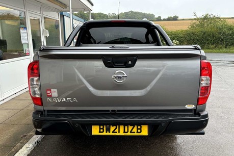 Nissan Navara 2.3 Navara N-Guard dCi Auto 4WD with Roller Shutter 11