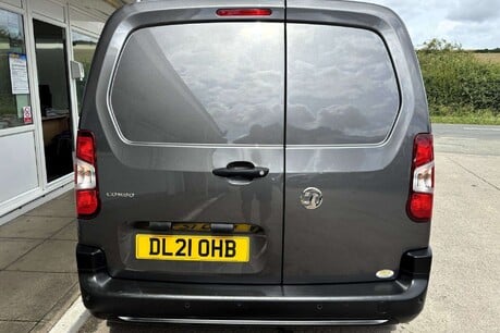 Vauxhall Combo 1.5 2300 Dynamic TD Panel Van with Air Con 13